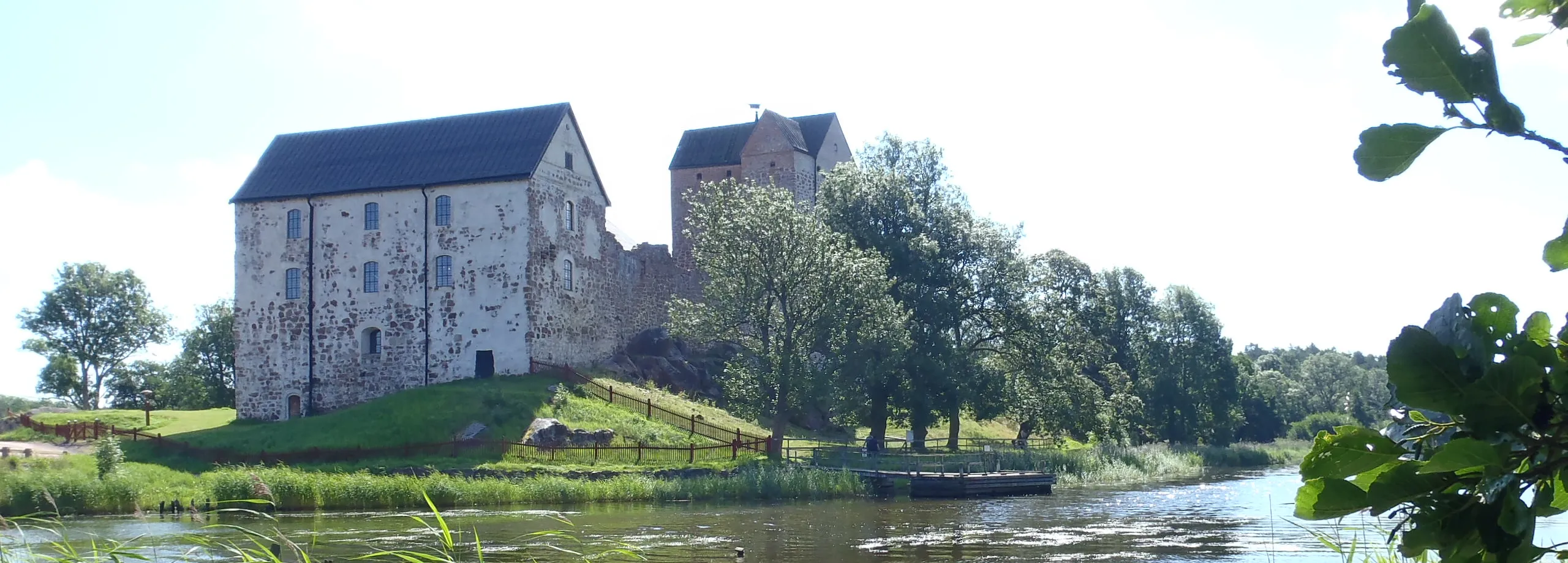 Kastelholms slott source https://commons.wikimedia.org/wiki/File:Kastelholms_slott,_den_4_augusti_2012,_bild_19.JPG