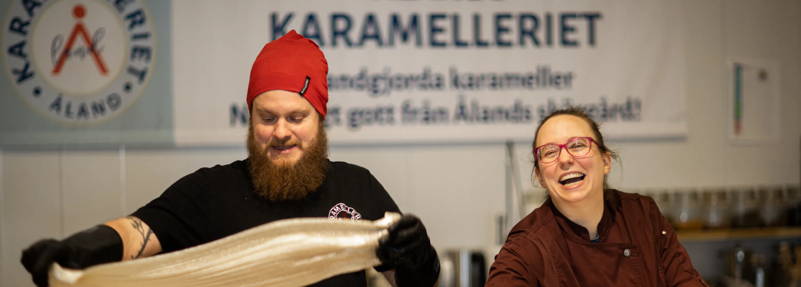 Anna och Obi laga karameller